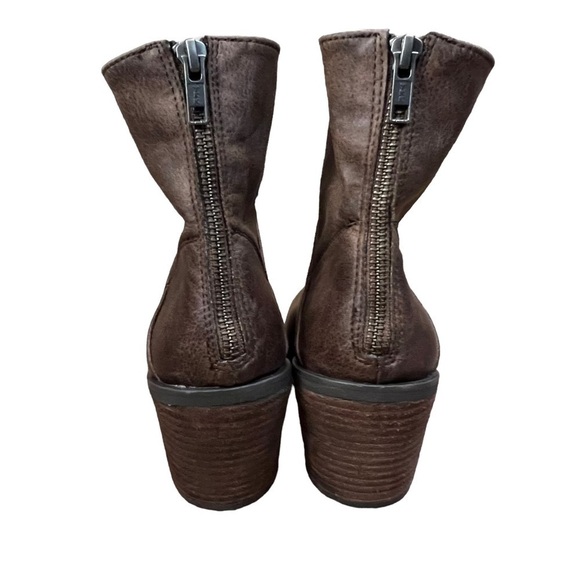 Band of Gypsies New Lakota Chocolate Brown Faux Leather Booties Size 7 - Picture 8 of 10